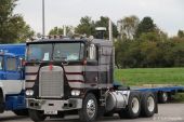 Kenworth_K100_grau.JPG