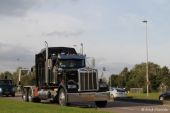 Kenworth_W900L_schwarz002.JPG