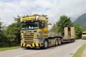 Scania_RII620_V8_Dornbierer.jpg