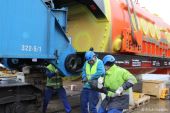 01Generatorstatortransport_Auhafen124.jpg