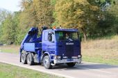 Scania_142H_V8_blau_Kranwagen006.JPG