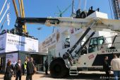 TEREX_Liftace_S-36_Reachstacker003.JPG