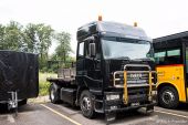 IVECO_Eurostar_440E42_schwarz.jpg