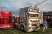 Scania_RII500_V8_Vogel.jpg
