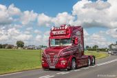 Scania_T500_V8_Voegel003.jpg
