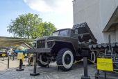 BM-21_Grad_Raketenwerfer001.jpg