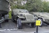 BTR-152_Halbkettenfahrzeug001.jpg