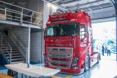 Volvo_New_FH16_750_Ruedi_Rufener001.jpg