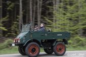 MB_Unimog_U411_gruen004.jpg