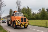 Saurer_D330B_orange002.jpg