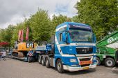 MAN_TGX_41.540_van_Santen002.jpg