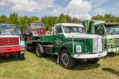 Scania_110_Ben_Nillezen.jpg