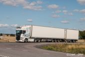 Scania_RII580_V8_Koliseva002.jpg
