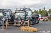 Scania_RII580_V8_Streamline_DMS_Entreprenad_Countrygirls002.jpg