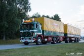 Scania_140_V8_Bilspedition002.jpg