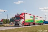 Scania_RII_Keitele_Group002.jpg