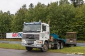 Volvo_F16_Tiefladesattelzug001.jpg