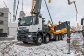 MB_Arocs_4243_Betonpumpe001.jpg