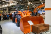 Hitachi_ZW220-6_Radlader001.jpg