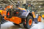 Hitachi_ZW220-6_Radlader002.jpg
