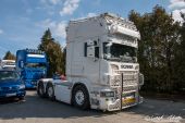 Scania_RII_SZ.jpg