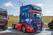 Scania_RII_V8_Streamline_MLC.jpg