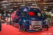 Volvo_New_FH_QFlowers.jpg