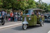 Piaggio_APE_600_Dreirad002.jpg