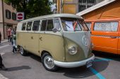 VW_Bully_T1_Bus-2.jpg