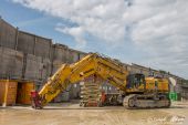 Komatsu_PC1250_Aregger002.jpg