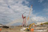 Komatsu_PC750LC_Aregger002.jpg