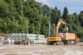 Komatsu_PC350LC_Aregger004.jpg