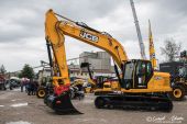 JCB_220XLC_Bagger.jpg