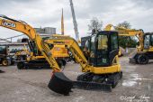 Komatsu_PC35MR_Minibagger.jpg