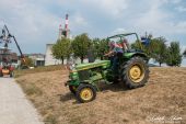 John_Deere_1030.jpg