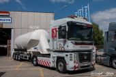 Renault_Magnum_520dxi_Friderici_Services001.jpg