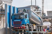 Scania_GII490_Streamline_Richi_Weiningen003.jpg