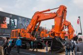 Hitachi_EX1200_Raupenbagger.jpg