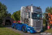 Scania_RII520_V8_Streamline_Karhuline_KY_Dark_Ride009.jpg