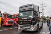 Scania_4er_Serie_schwarz-Silber.jpg