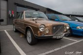 Volvo_164E_goldbraun.jpg