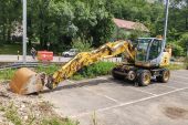 New_Holland_Zweiwegebagger_Meier&Jaeggi002.jpg