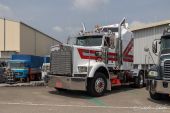 Kenworth_W900_Weiss003.jpg