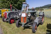 Huerlimann_D-200_Traktor_Maehbalken.jpg