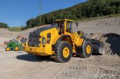 Volvo_L180H_Radlader.jpg