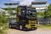 Scania_New580S_V8_Buchs_Lenk.jpg