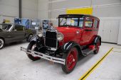 Ford_A_Tudor_Calag001.jpg