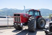 International_3588_Knicklenktraktor001.jpg