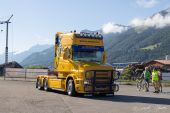 Scania_164G_580_V8_Schildknecht002.jpg