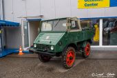 MB_Unimog_U401_Cabrio.jpg